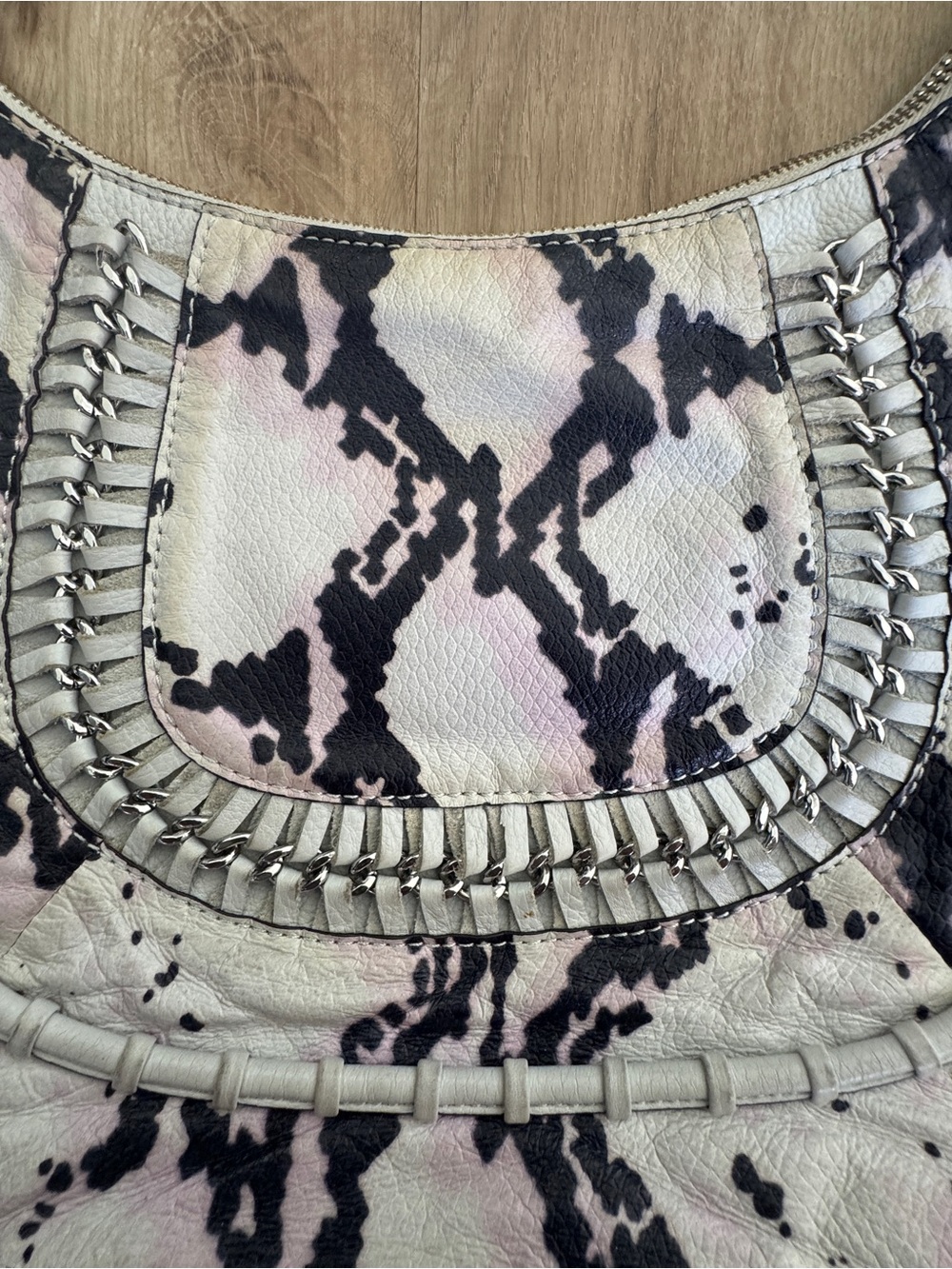 AIMEE KESTENBERG PEBBLE LEATHER HOBO GENNY LAVENDAR SNAKE - Picture 8 of 16